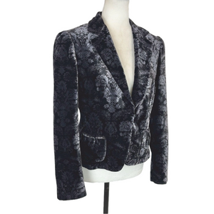 Tahari black velvet blazer